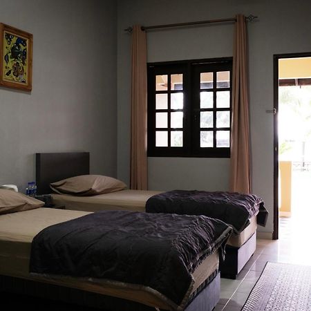 Blackstone Beach Resort Kuantan Extérieur photo
